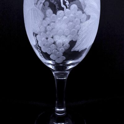 Hand engraved wine glass - grapes and vine leaf design