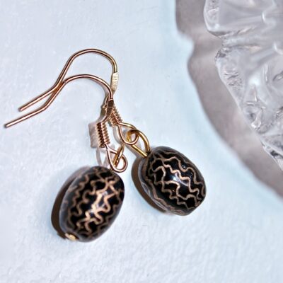 Hand Engraved Opulent drop earrings black & gold