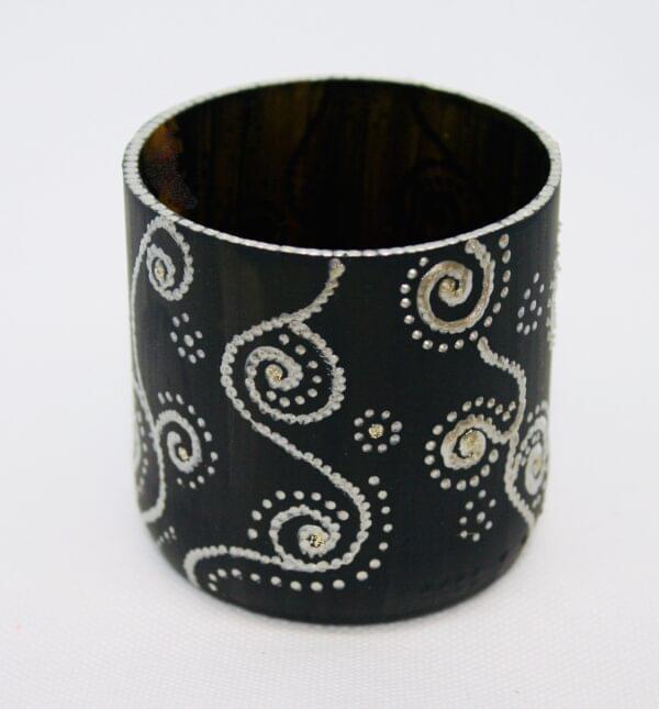 Noir ware small
