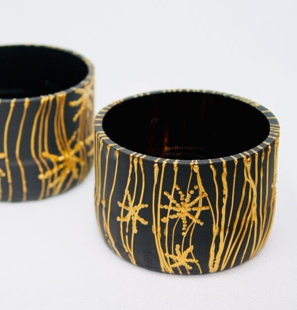 Noir ware small